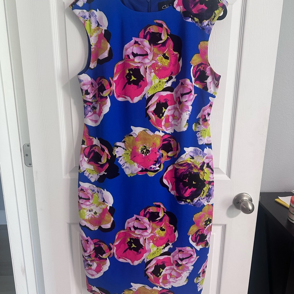 Elegant Blue Floral Midi Dress